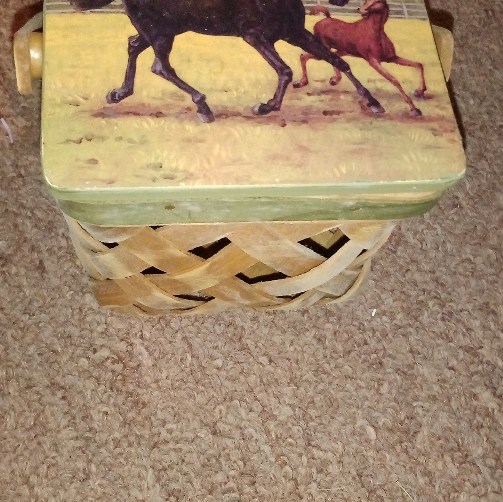 Vintage mini basket